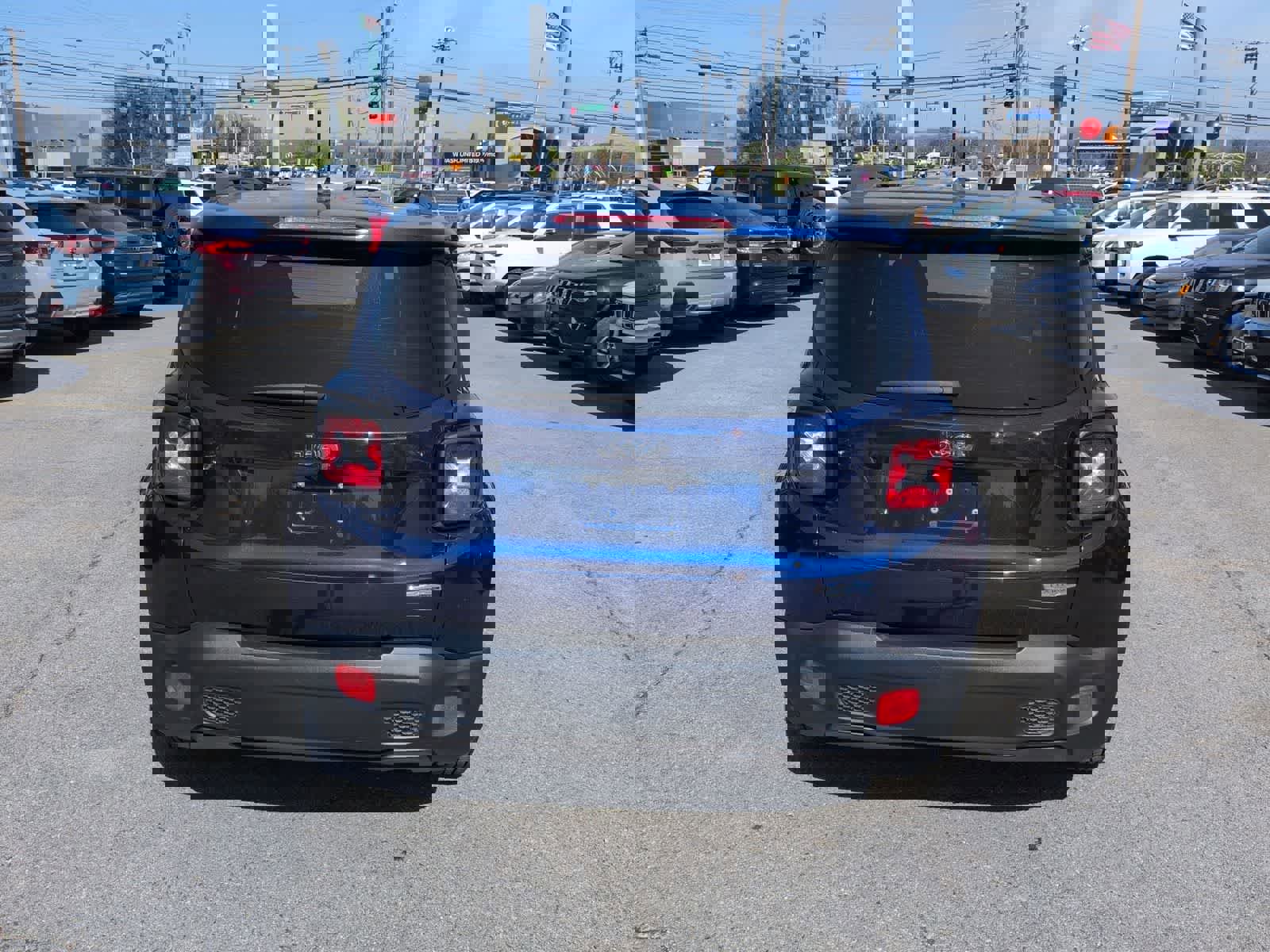 Used 2017 Jeep Renegade Latitude image 7