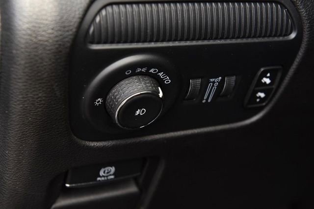 Used 2024 Jeep Wagoneer Series II w/ Flexible Seating Group image 13