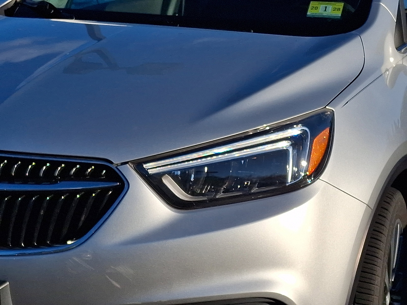 Used 2019 Buick Encore Essence image 6