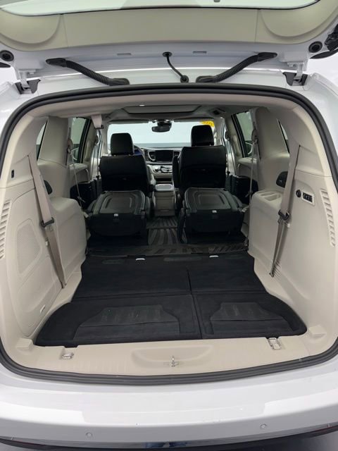 Used 2022 Chrysler Pacifica Limited FWD image 59