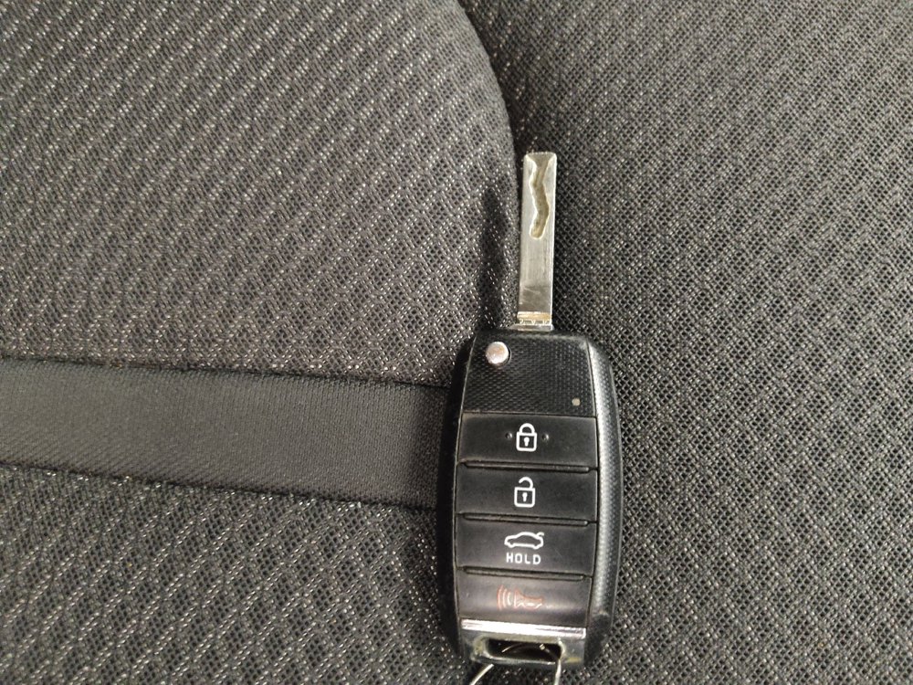 Used 2016 Kia Optima LX FWD image 32