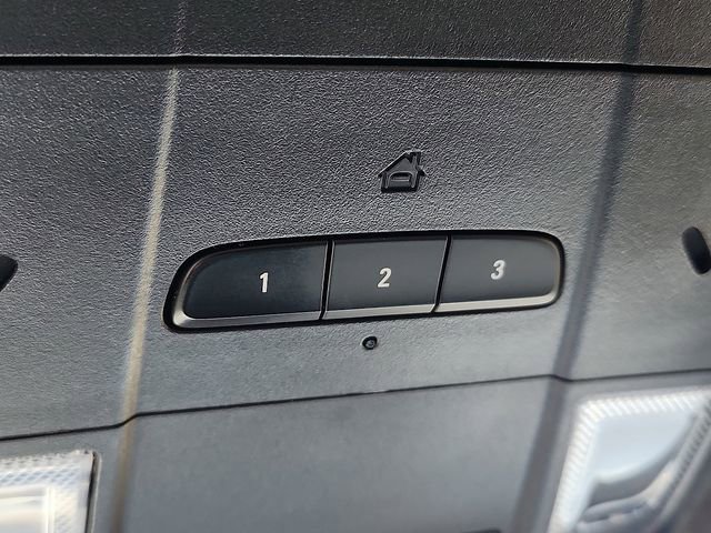 Certified 2023 Buick Enclave Essence w/ Sport Touring Edition image 21