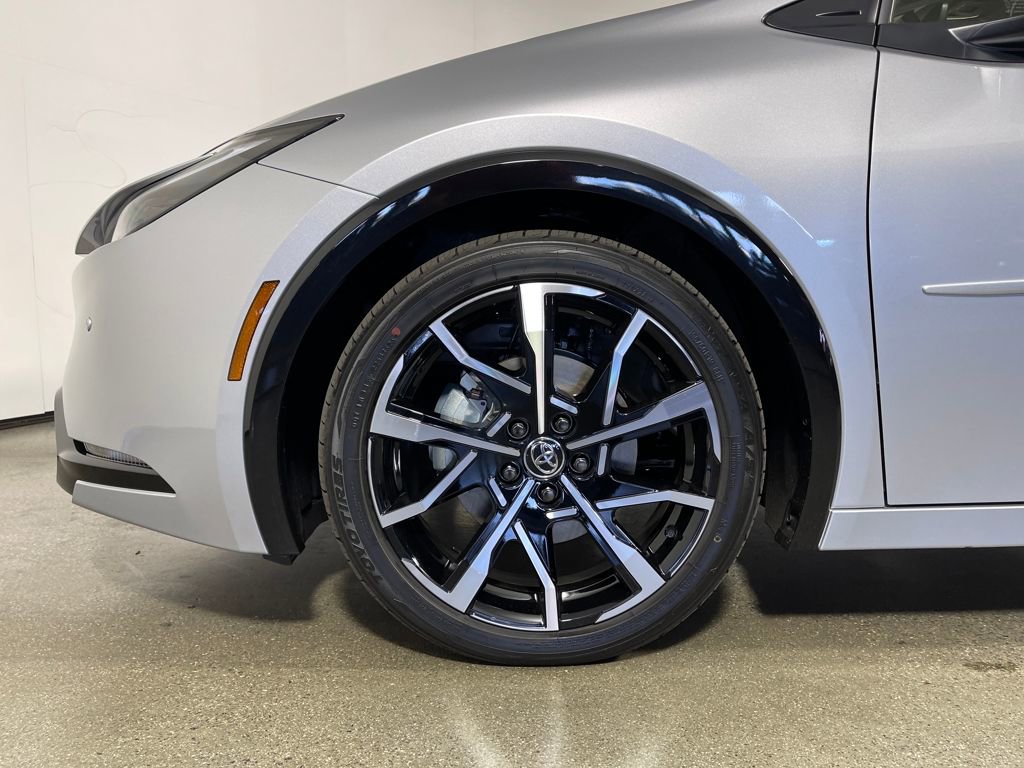 New 2026 Toyota Prius Plug-In Hybrid image 11