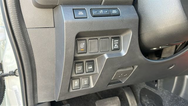 Certified 2023 Nissan Frontier PRO-4X w/ Pro Convenience Package image 11