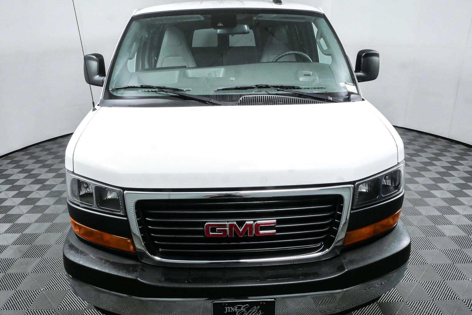Used 2025 GMC Savana 3500 LT w/ LT Preferred Equipment Group RWD image 23