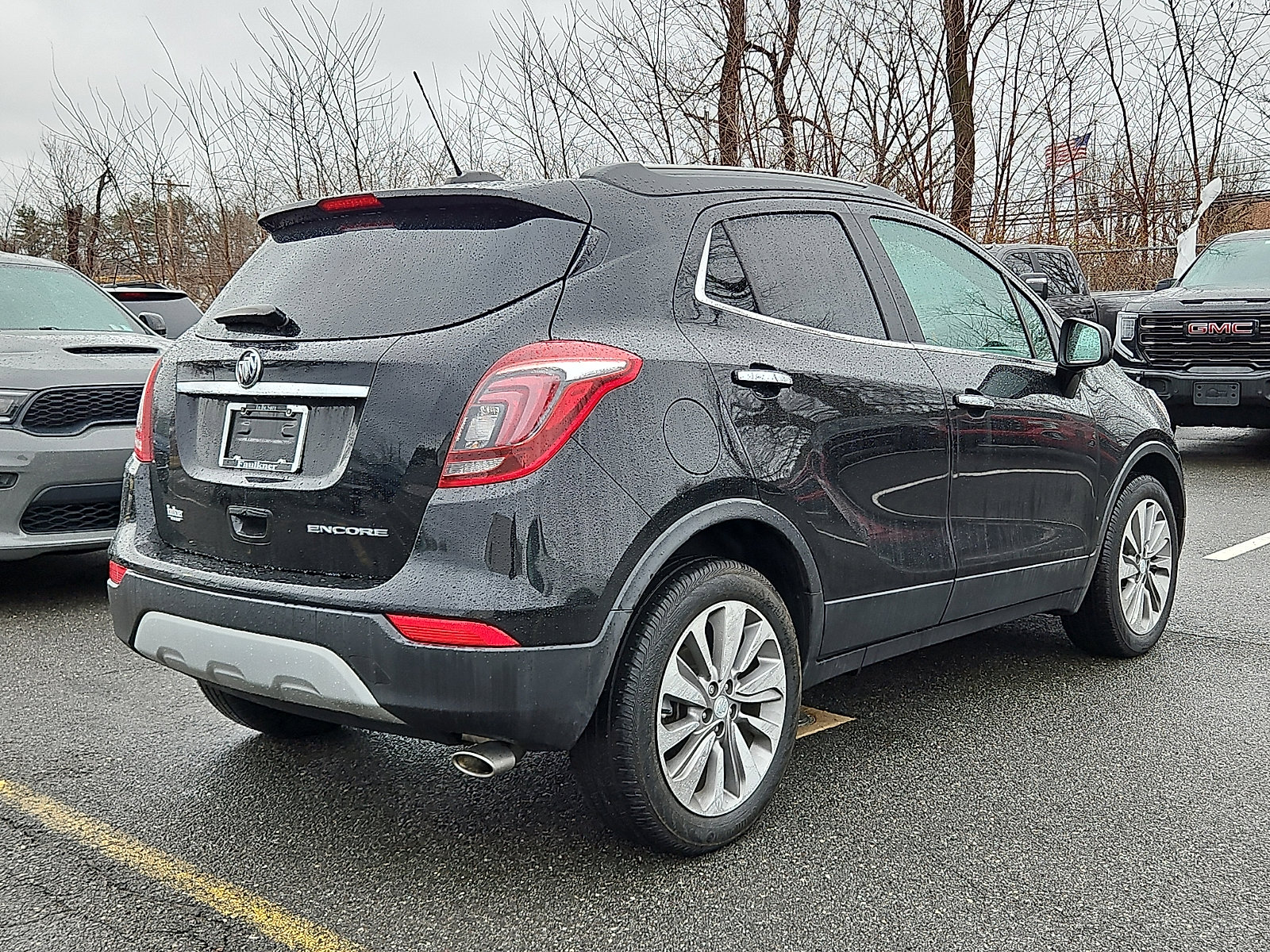Used 2020 Buick Encore Preferred w/ Safety Package image 6