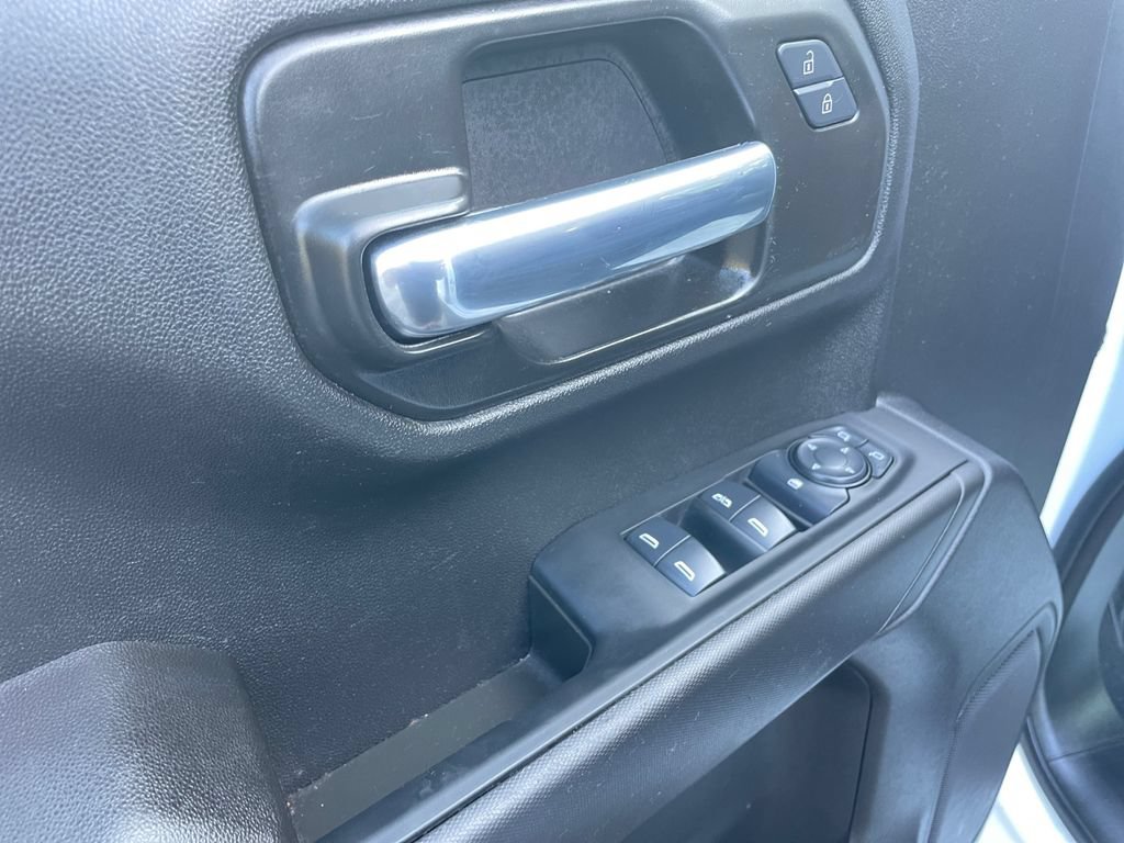 Used 2025 Chevrolet Silverado 1500 Custom Trail Boss w/ LPO, Dark Essentials Package AWD/4WD image 23