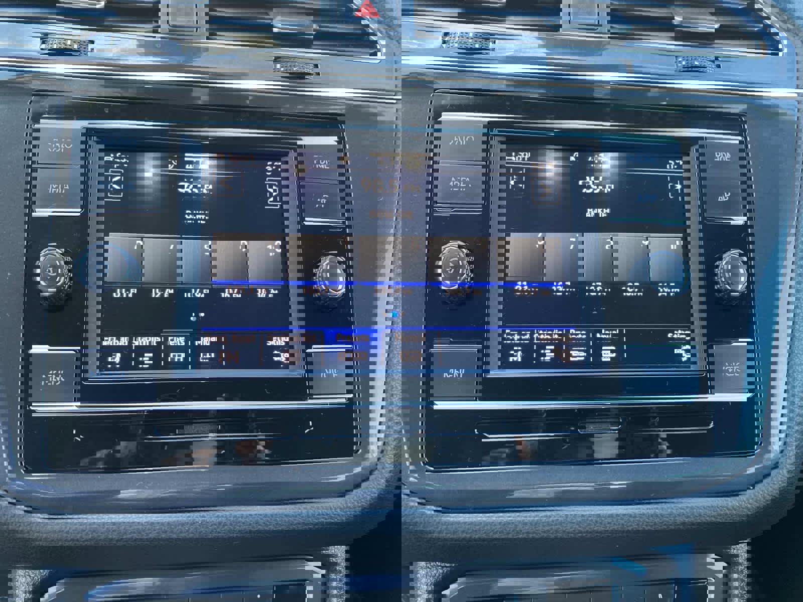 Used 2022 Volkswagen Tiguan S image 12