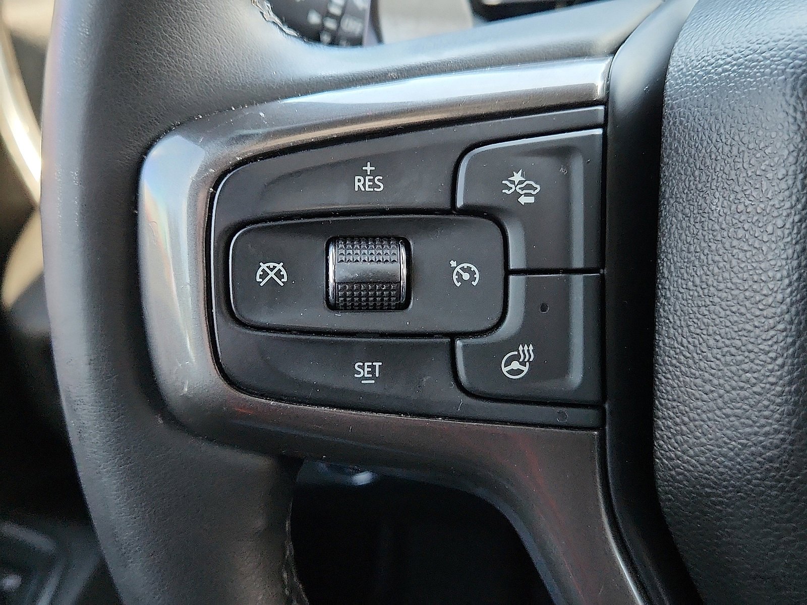 Used 2024 Chevrolet Silverado 1500 High Country w/ High Country Premium Package image 16