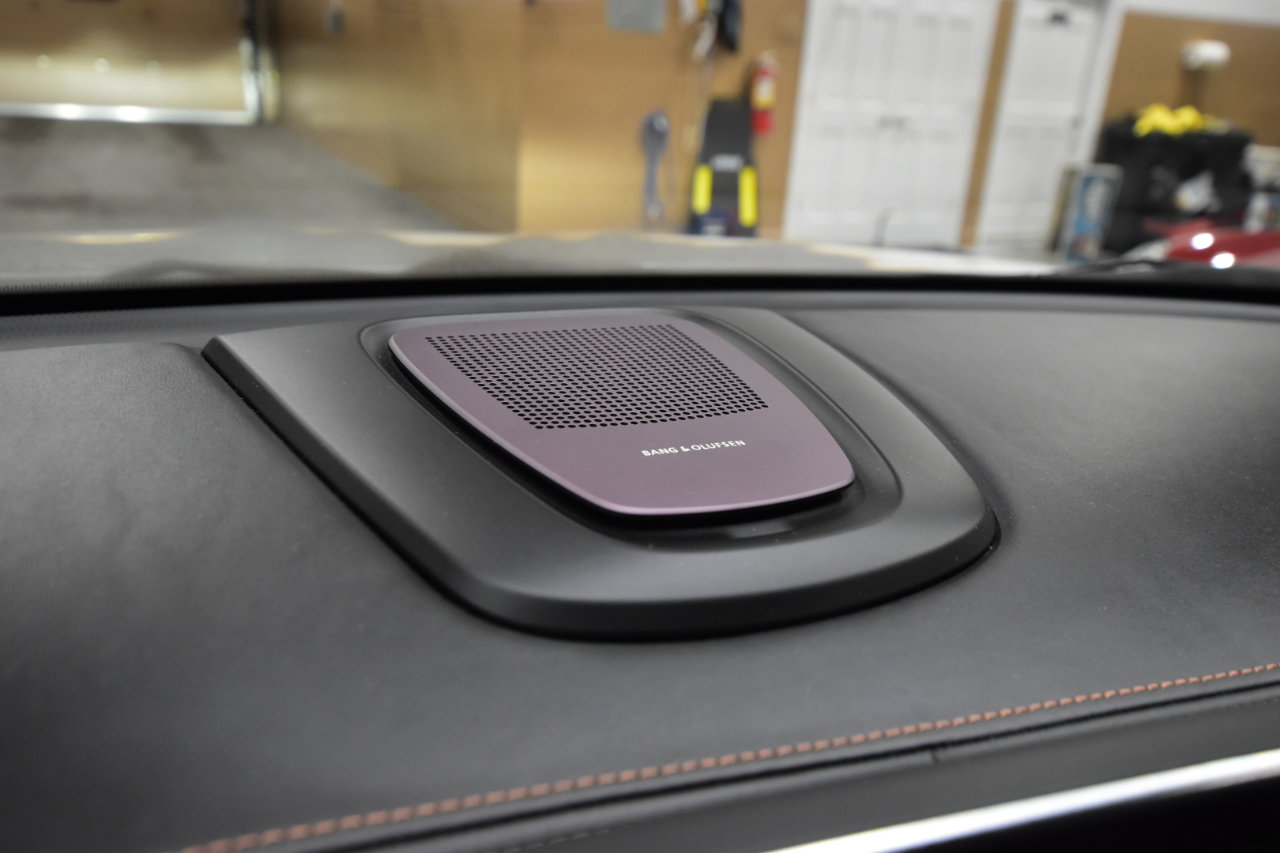 Used 2016 BMW X5 M image 30