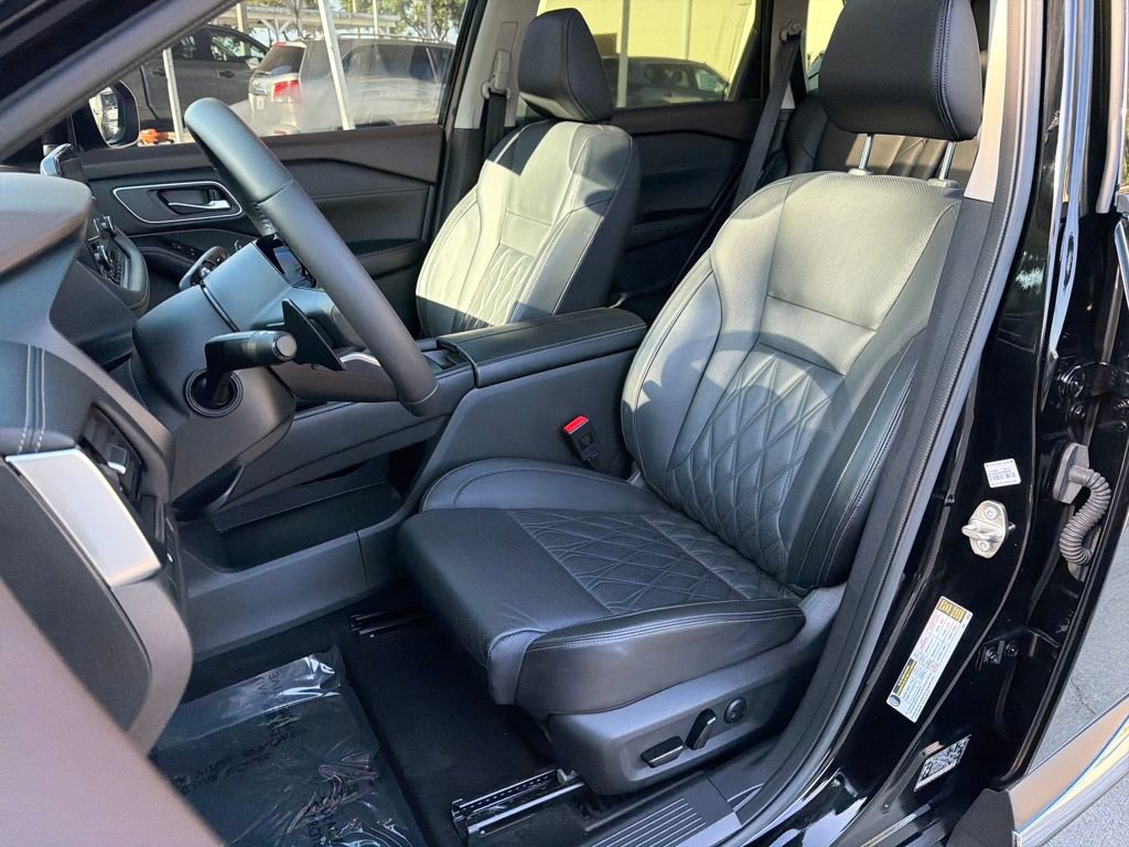 Used 2023 Nissan Rogue Platinum image 31