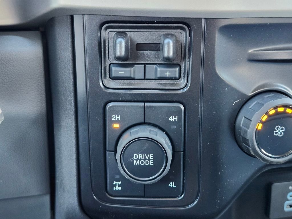 New 2026 Ford F250 XL w/ FX4 Off-Road Package image 24