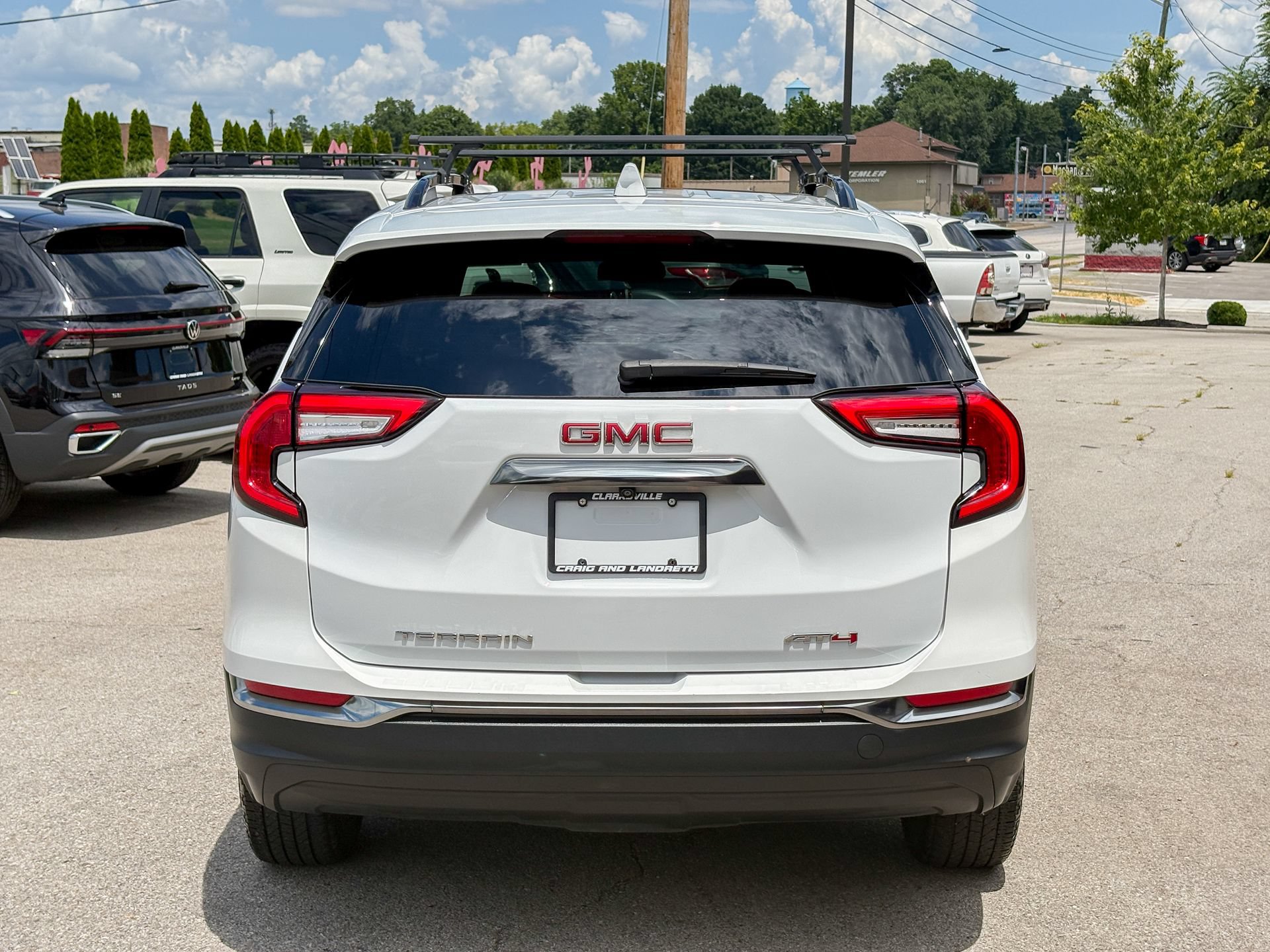 Used 2022 GMC Terrain AT4 AWD/4WD image 16