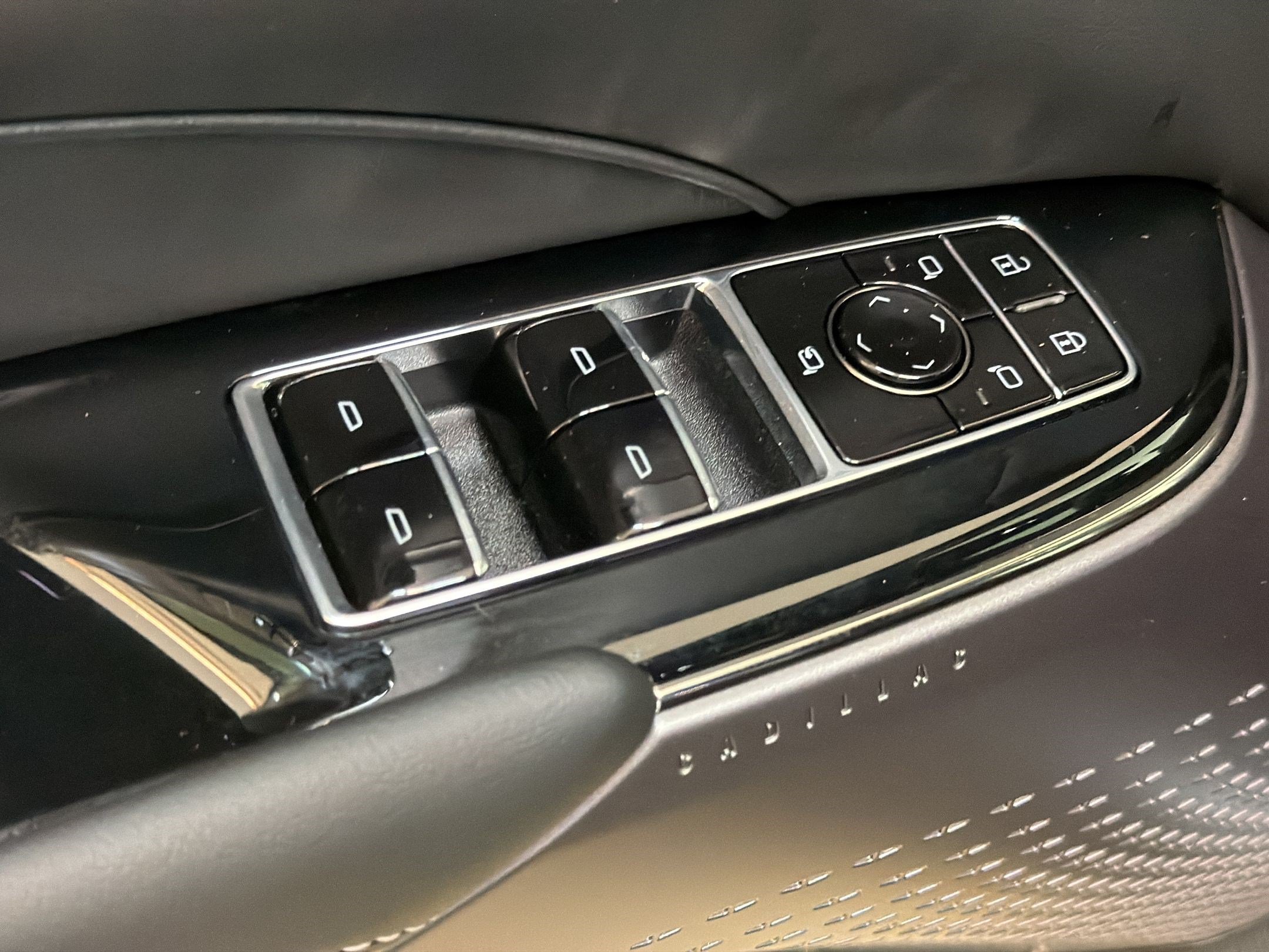 New 2026 Cadillac Lyriq Sport AWD/4WD image 19