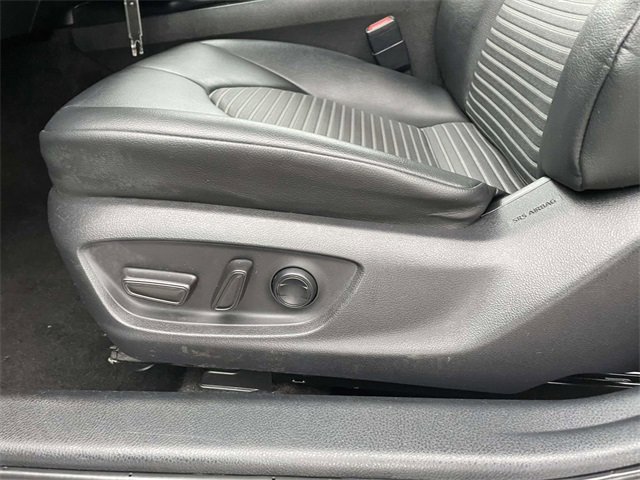 Used 2019 Toyota Camry SE image 20