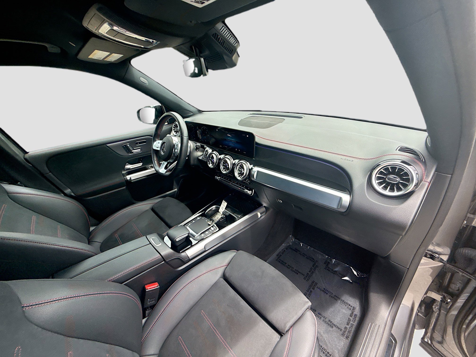 Used 2023 Mercedes-Benz EQB 300 4MATIC image 33