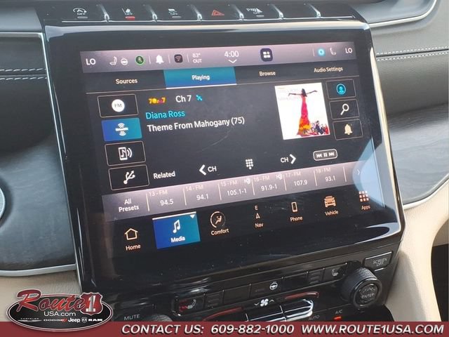 Used 2023 Jeep Grand Cherokee Limited AWD/4WD image 21