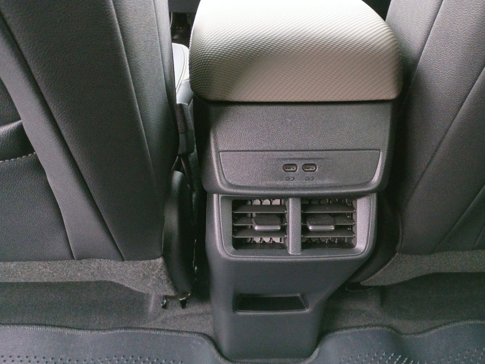 New 2026 Chevrolet Equinox LT w/ Convenience Package II image 26