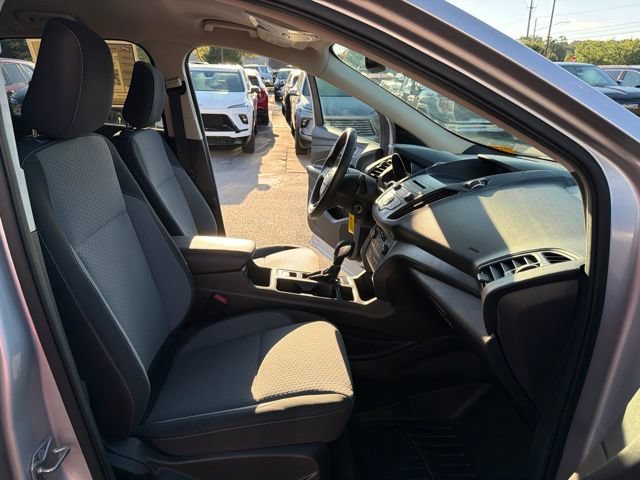 Used 2018 Ford Escape SE w/ Ford Safe & Smart Package FWD image 25