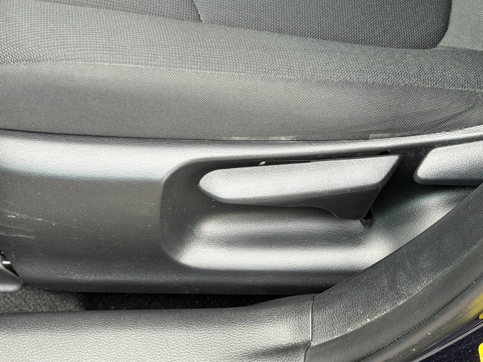 Certified 2022 Toyota Corolla LE FWD image 15