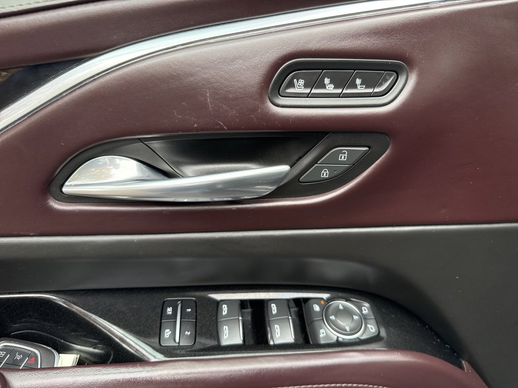 Used 2022 Cadillac Escalade ESV Premium Luxury Platinum image 12