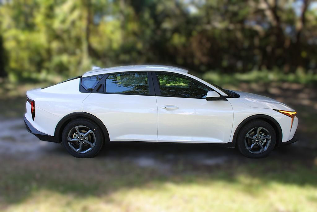 New 2025 Kia K4 EX image 5