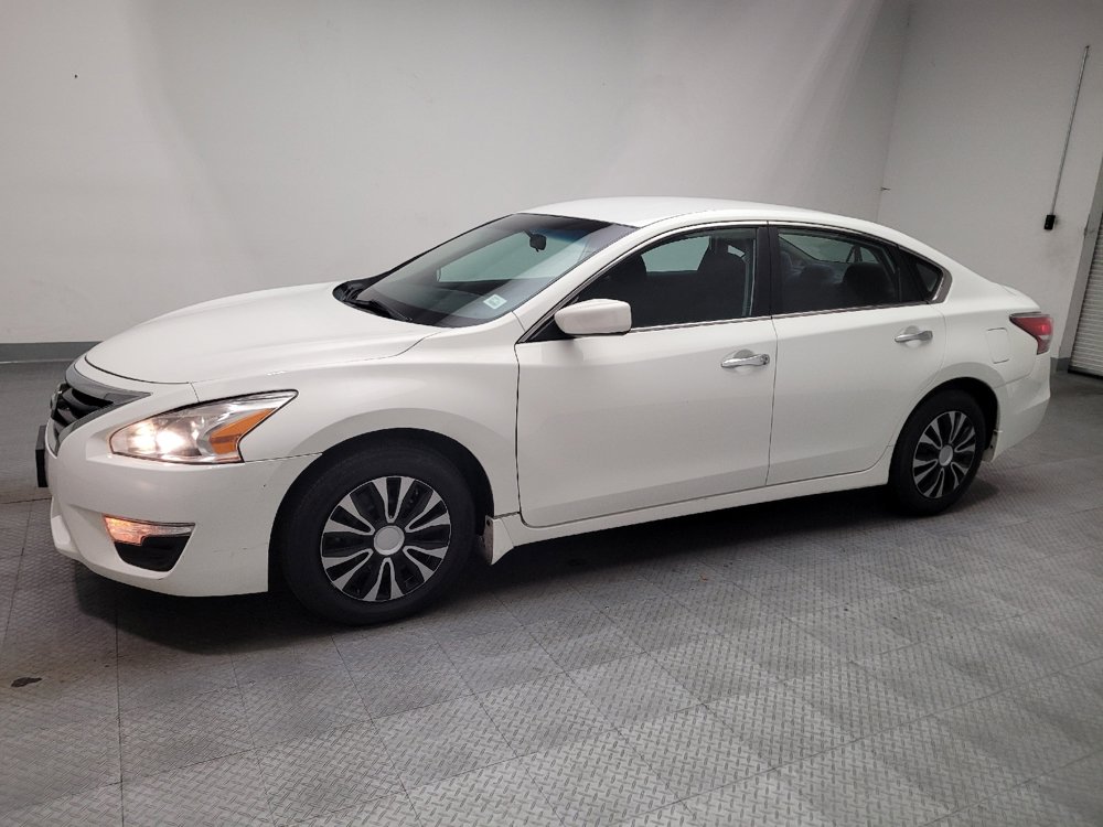Used 2015 Nissan Altima 2.5 S w/ Power Driver Seat Package FWD image 2