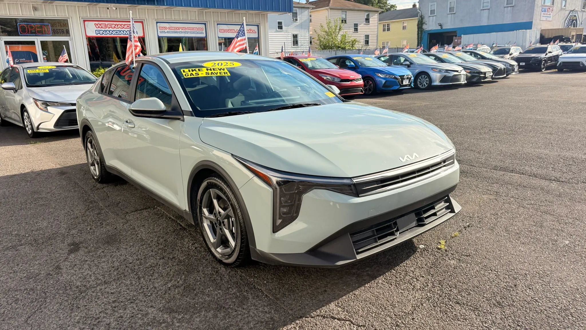 Used 2025 Kia K4 FWD image 2