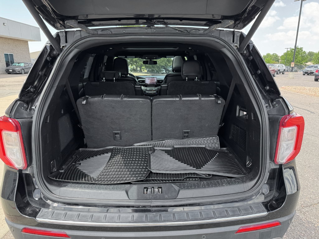 Used 2020 Ford Explorer Limited AWD/4WD image 9