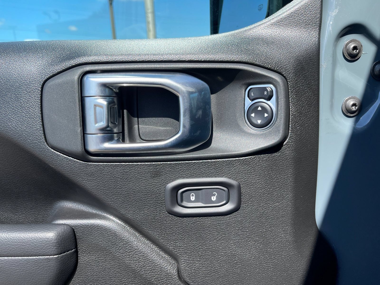 New 2026 Jeep Gladiator Sport AWD/4WD image 12