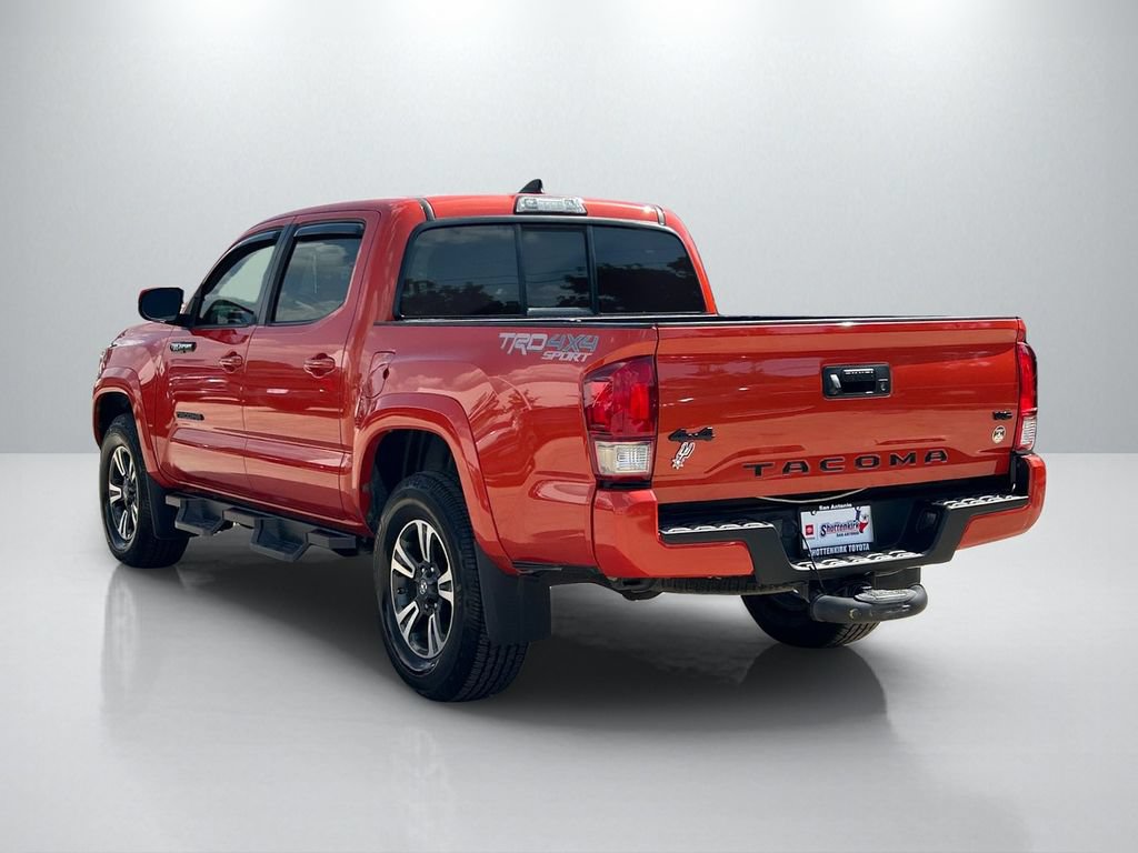 Used 2016 Toyota Tacoma TRD Sport w/ Towing Package AWD/4WD image 7