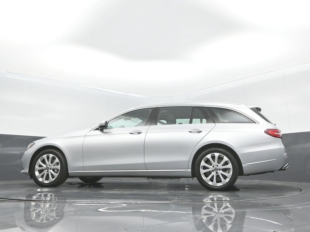 Used 2020 Mercedes-Benz E 450 4MATIC Wagon w/ Premium Package image 37