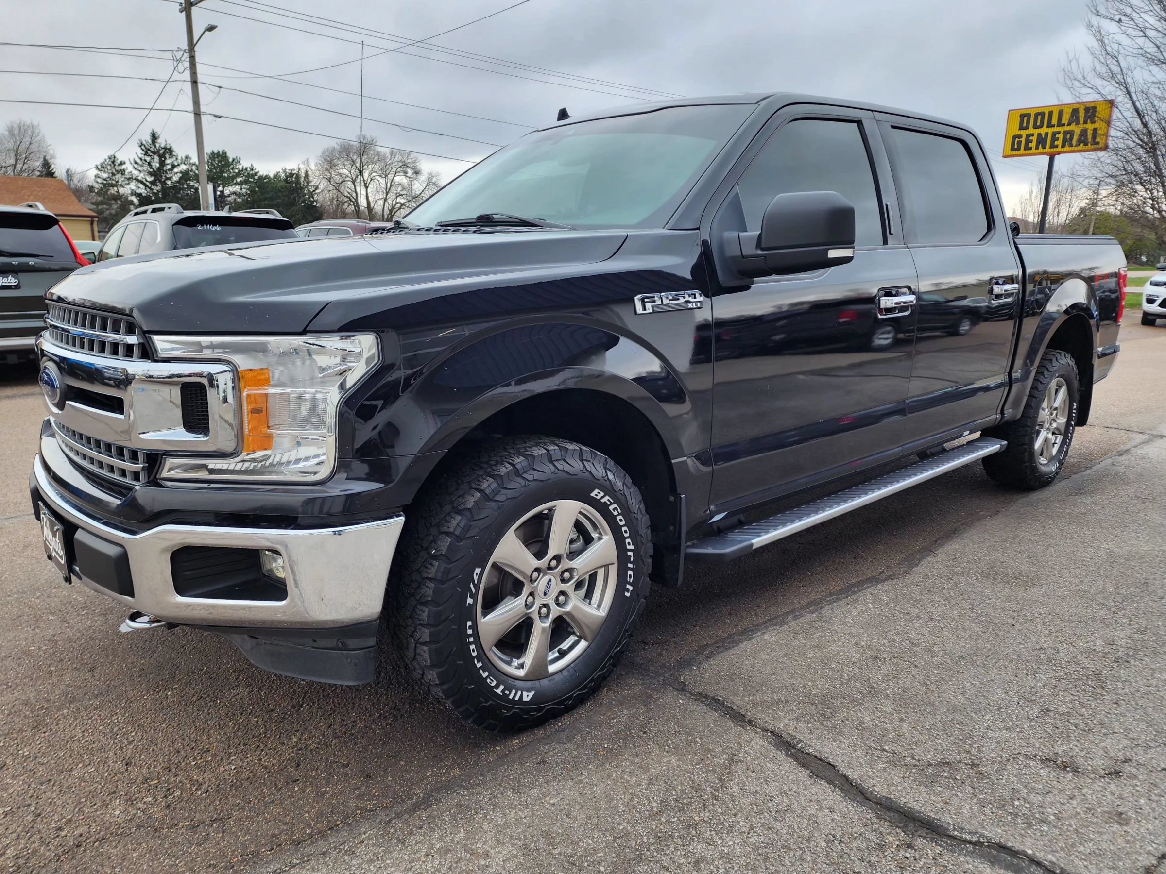 Used 2020 Ford F150 XLT w/ Equipment Group 302A Luxury AWD/4WD image 4