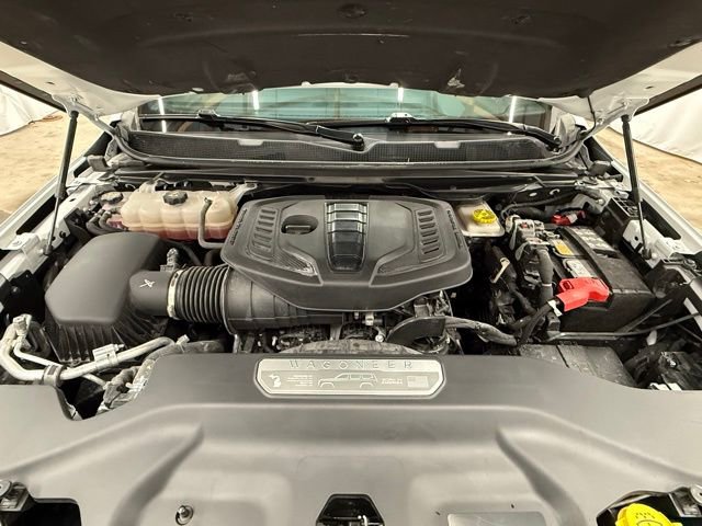 Used 2025 Jeep Wagoneer L Series II w/ 8-pass Seating Package AWD/4WD image 30