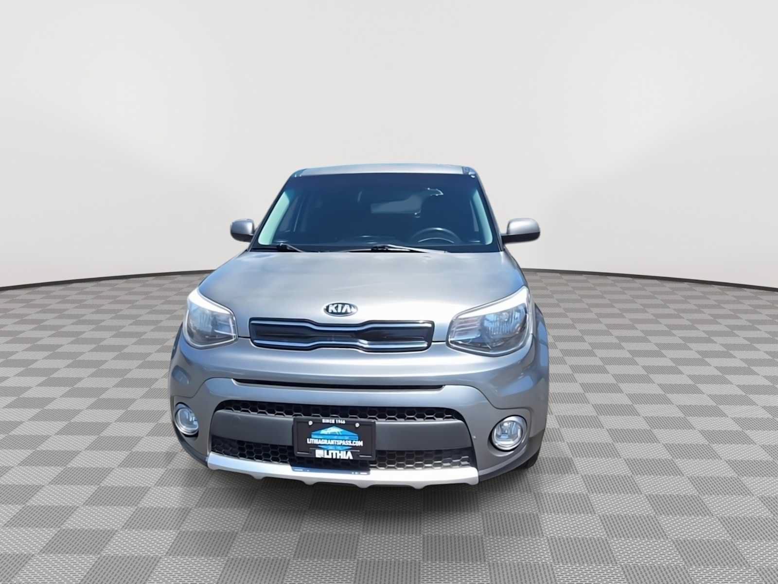 Used 2017 Kia Soul + FWD image 3