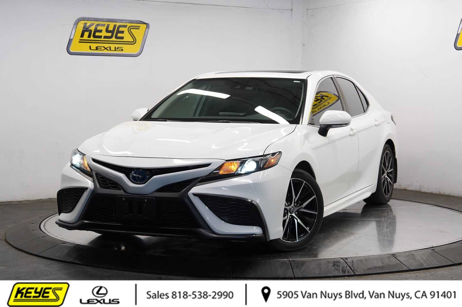 Used 2023 Toyota Camry SE w/ Audio Upgrade Package