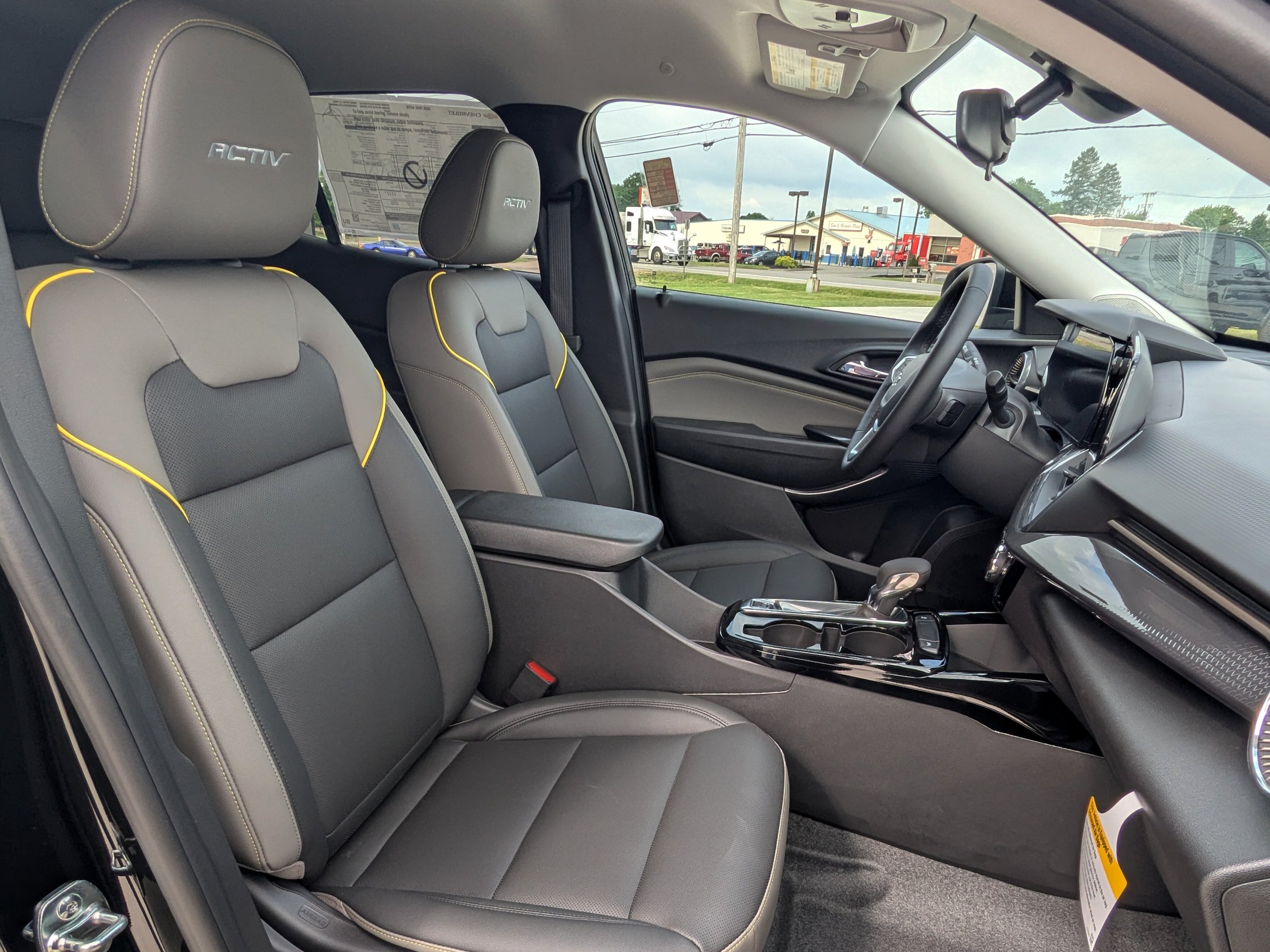 New 2026 Chevrolet Trax ACTIV w/ Driver Confidence Package FWD image 12