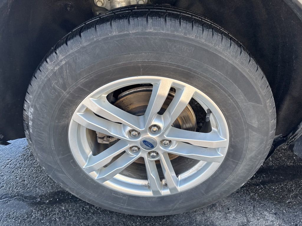 Certified 2022 Ford Explorer XLT w/ Equipment Group 202A image 51