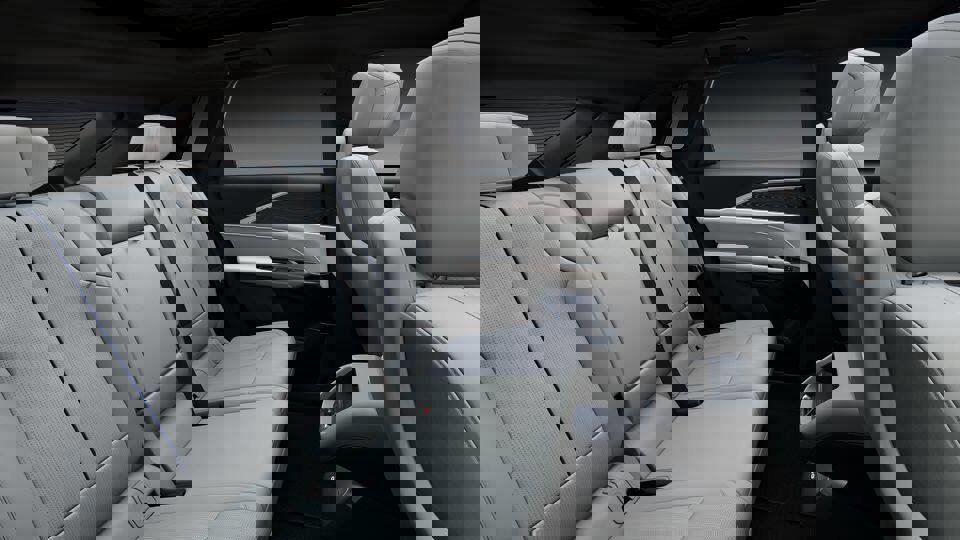 New 2025 Cadillac Lyriq Luxury image 33