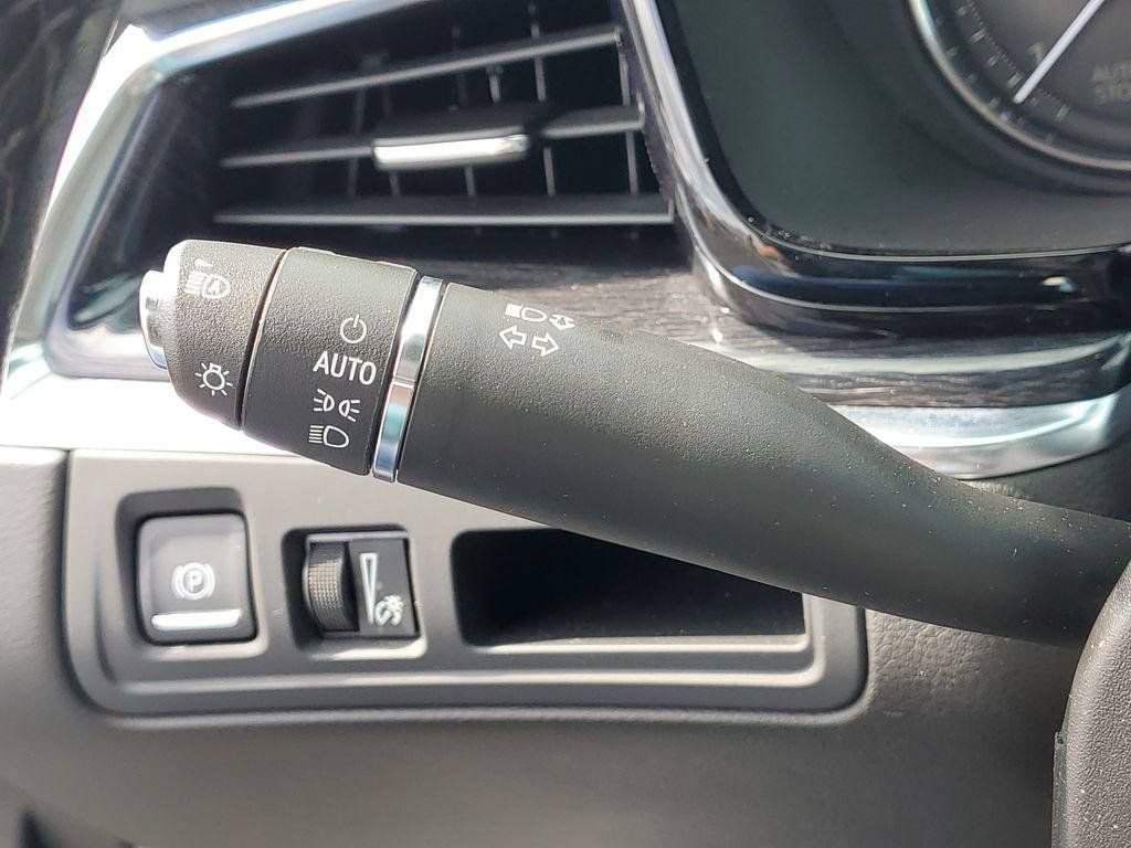 Used 2023 Cadillac XT5 Premium Luxury w/ LPO, Floor Liner Package FWD image 12