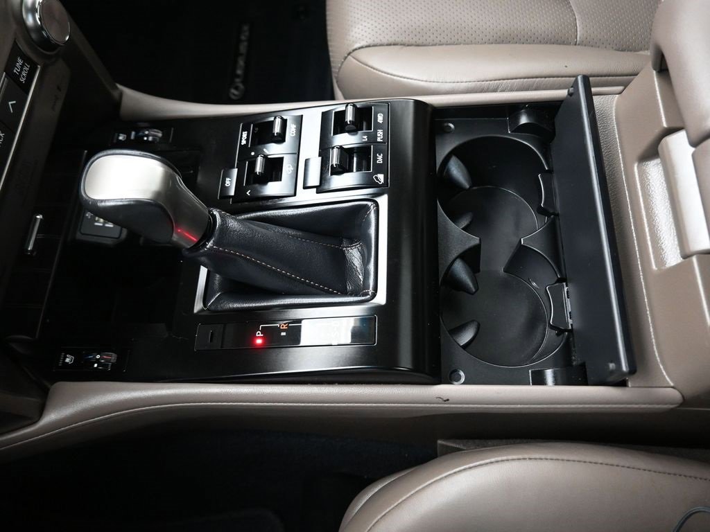 Used 2021 Lexus GX 460 Luxury image 24