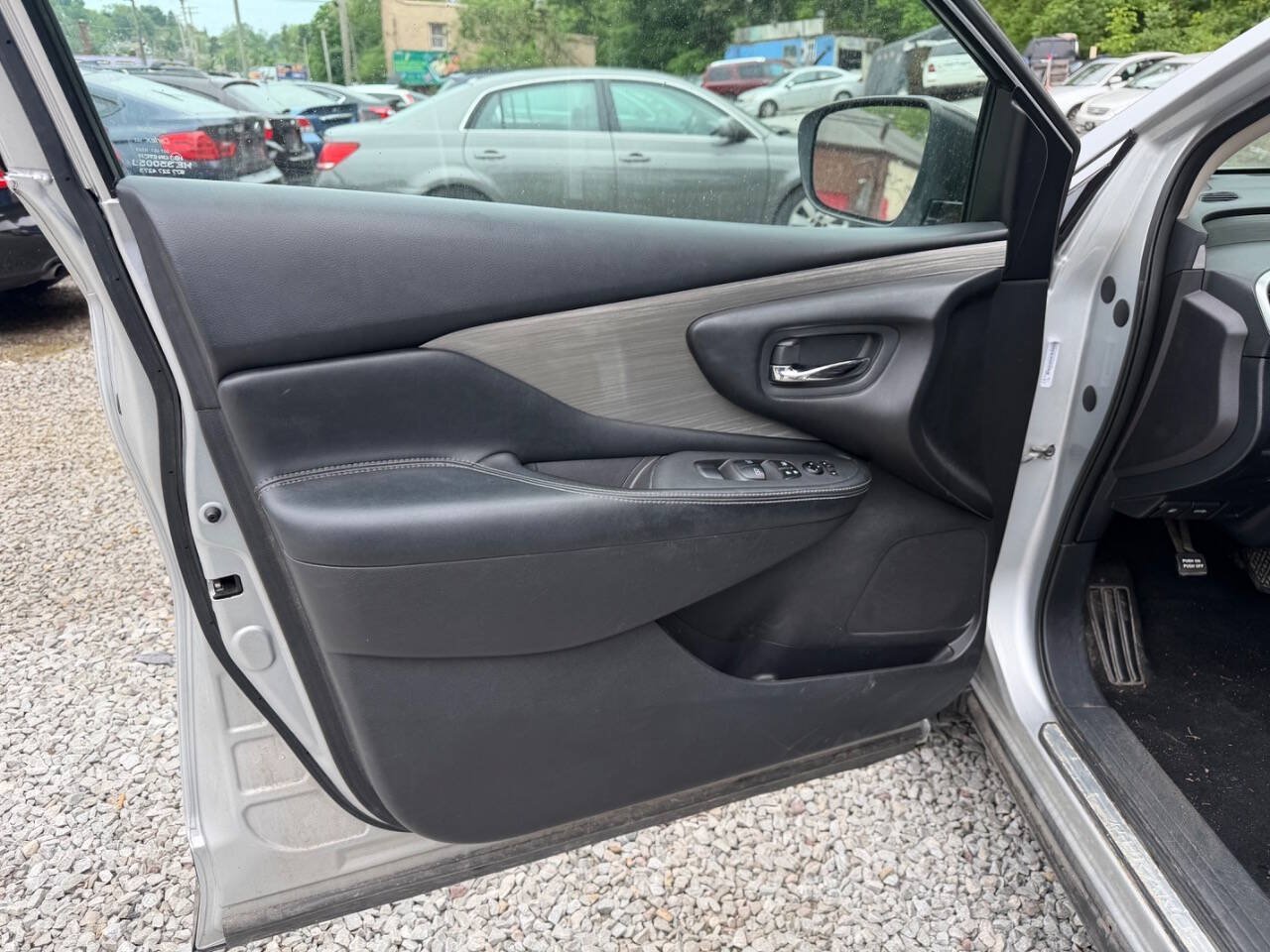 Used 2017 Nissan Murano SV AWD/4WD image 11