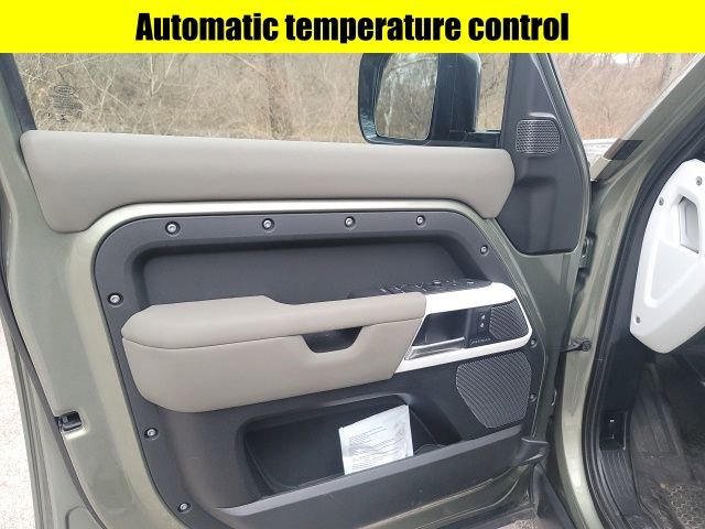 Used 2020 Land Rover Defender 110 SE image 9