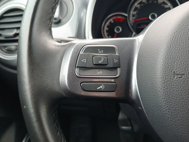 Used 2019 Volkswagen Beetle 2.0T SE FWD image 18