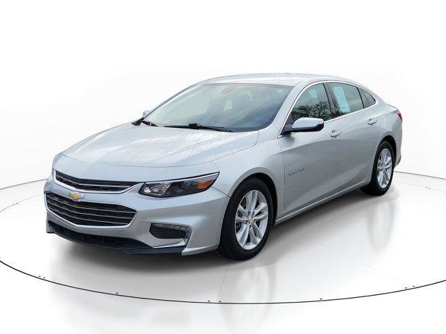 Used 2017 Chevrolet Malibu LT image 2