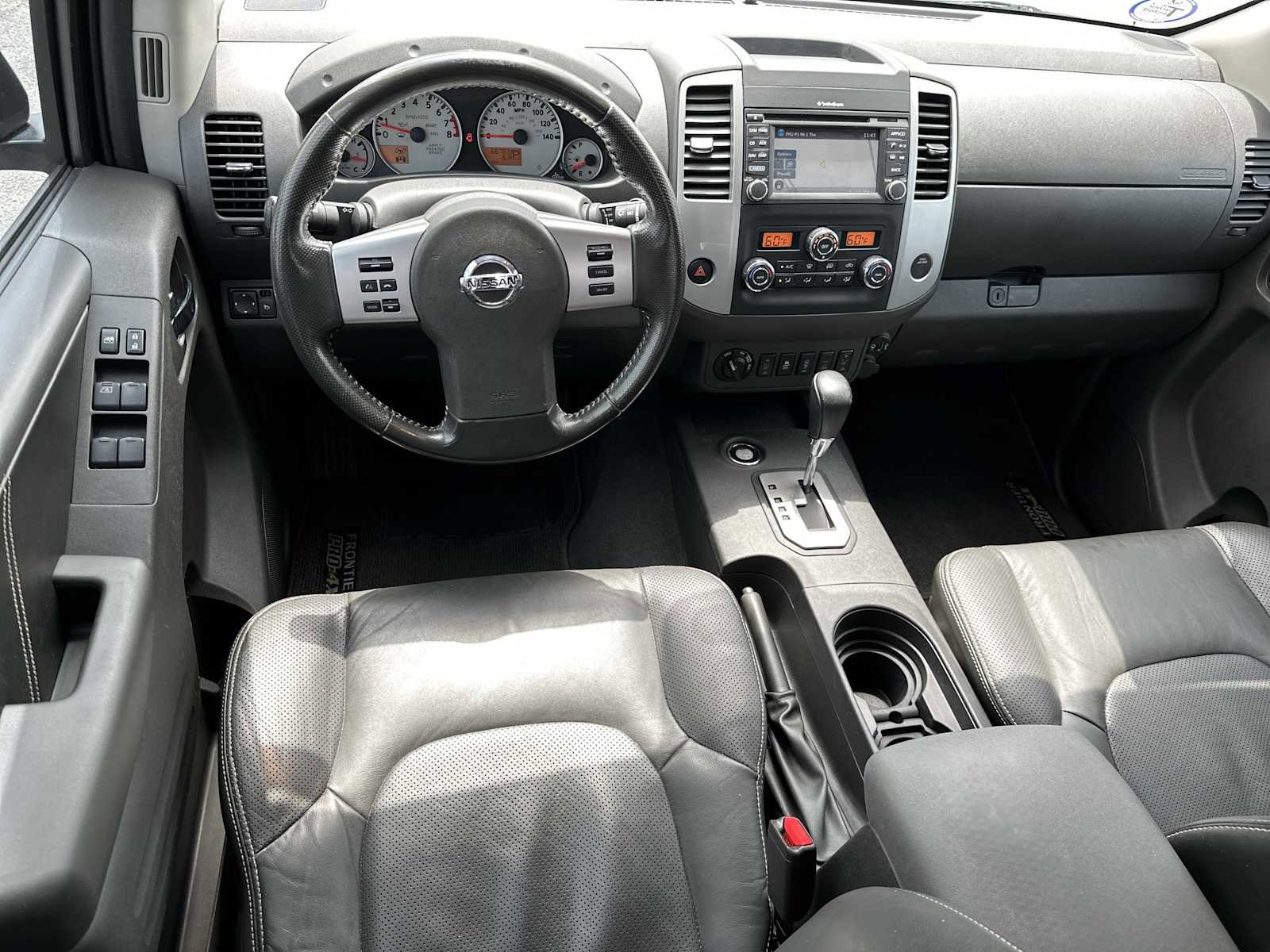 Used 2020 Nissan Frontier PRO-4X w/ Pro-4x Utility Package AWD/4WD image 12