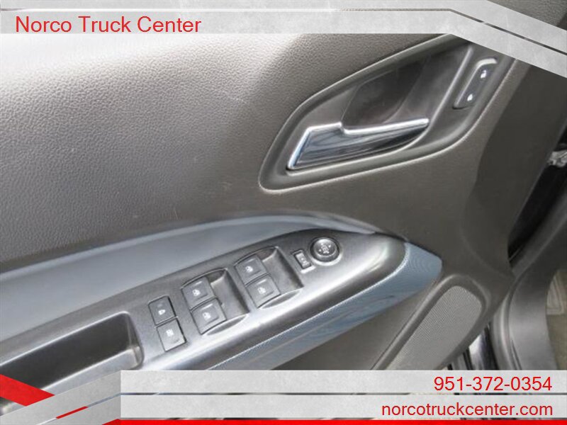 Used 2016 Chevrolet Colorado Z71 w/ Z71 Midnight Edition RWD image 10