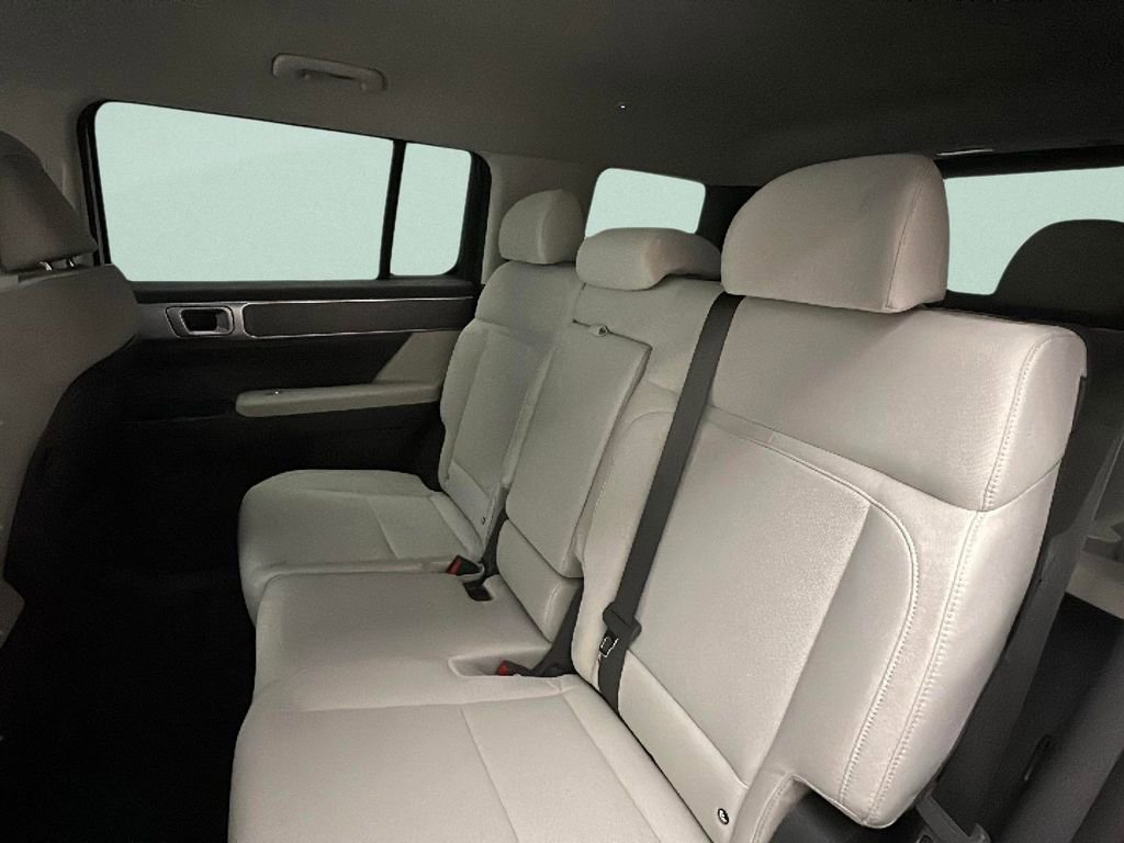 New 2026 Hyundai Santa Fe SE image 25