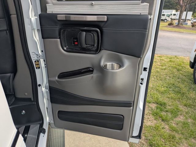 New 2026 Chevrolet Express 2500 Extended w/ Driver Convenience Package RWD image 33