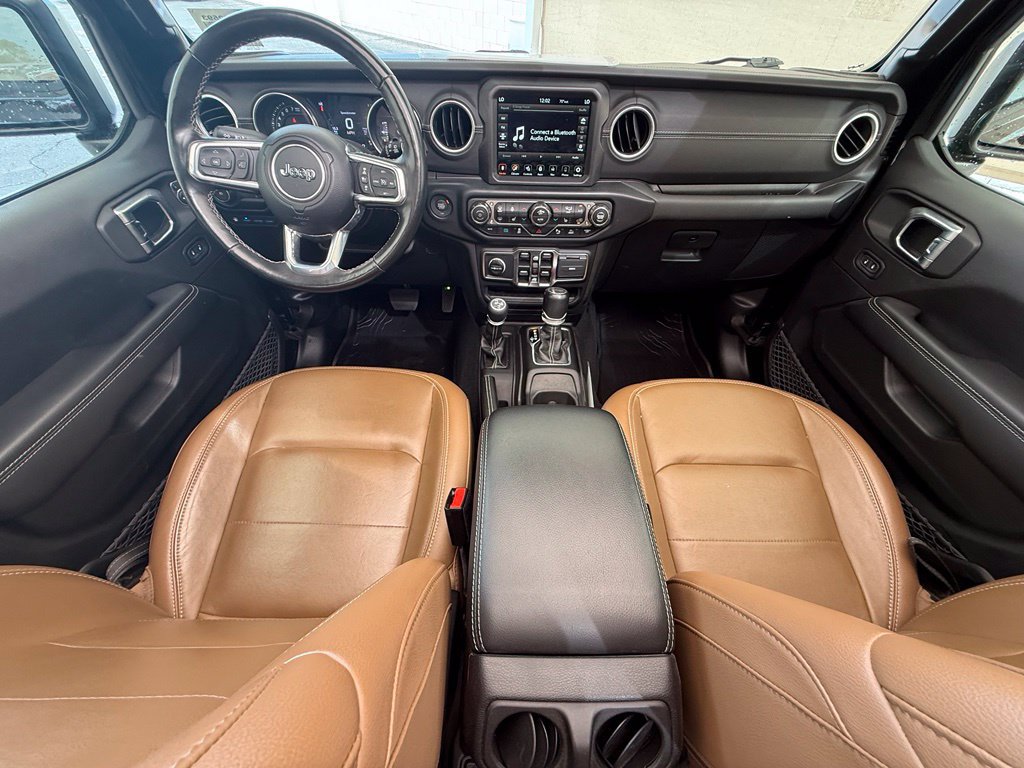 Used 2023 Jeep Wrangler Unlimited Sahara w/ Cold Weather Group AWD/4WD image 25